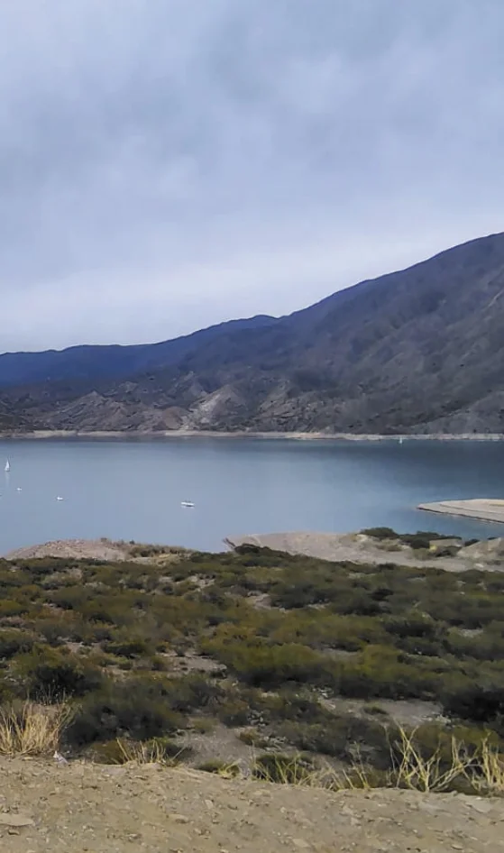 diquepotrerillosmendozaderecha Experiencia Alta montaña Mendoza vendmia