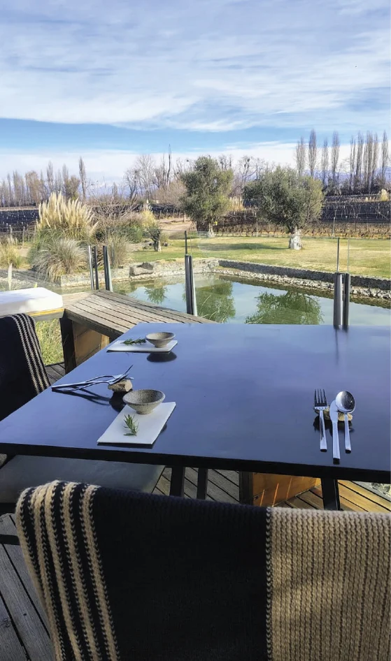 lujanquimerarestaurantemesa2 Lujan experiencia vendimia mendoza